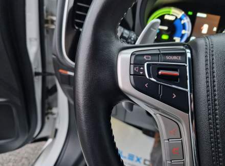 Mitsubishi - Outlander