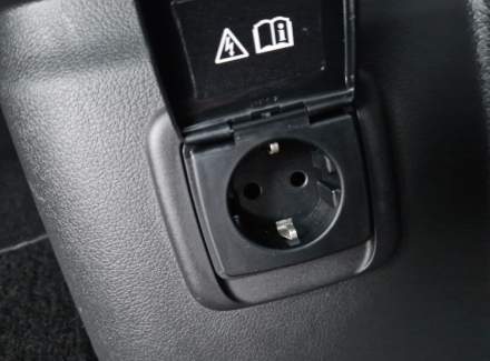 Mitsubishi - Outlander