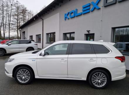 Mitsubishi - Outlander