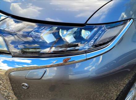 Mitsubishi - Outlander