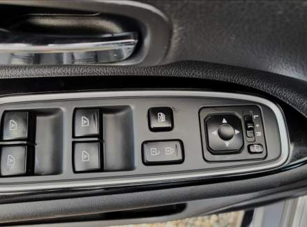 Mitsubishi - Outlander