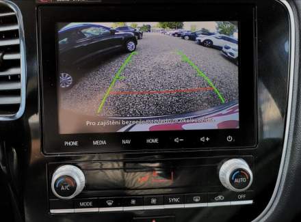 Mitsubishi - Outlander