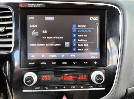 Mitsubishi - Outlander