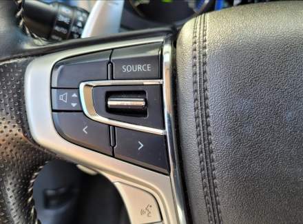 Mitsubishi - Outlander