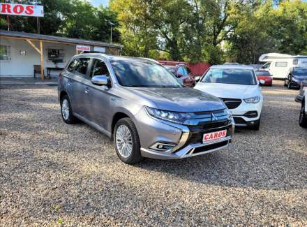 Mitsubishi - Outlander