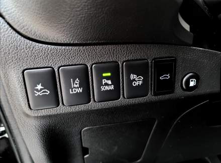 Mitsubishi - Outlander