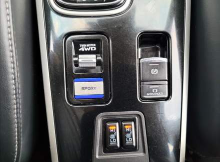 Mitsubishi - Outlander