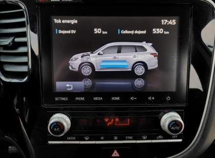 Mitsubishi - Outlander