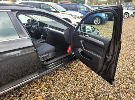 Volkswagen - Passat
