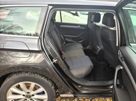 Volkswagen - Passat