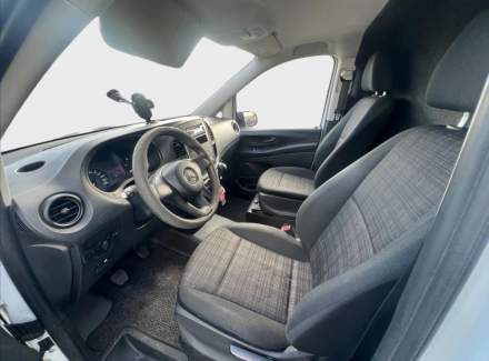 Mercedes-Benz - Vito