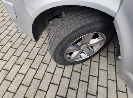 Volkswagen - Caravelle