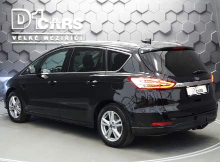Ford - S-MAX
