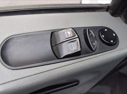 Mercedes-Benz - Vito