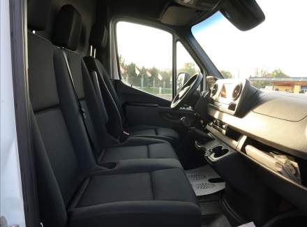 Mercedes-Benz - Sprinter