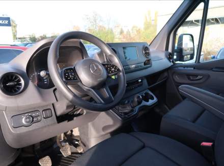 Mercedes-Benz - Sprinter