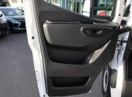 Mercedes-Benz - Sprinter