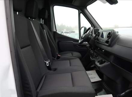 Mercedes-Benz - Sprinter