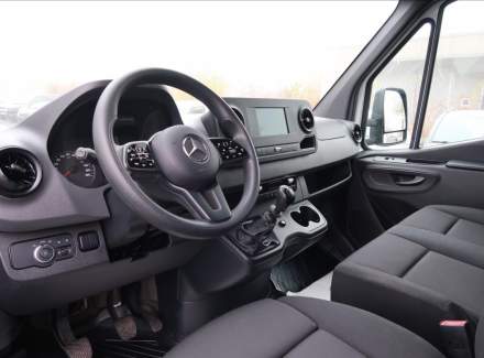 Mercedes-Benz - Sprinter