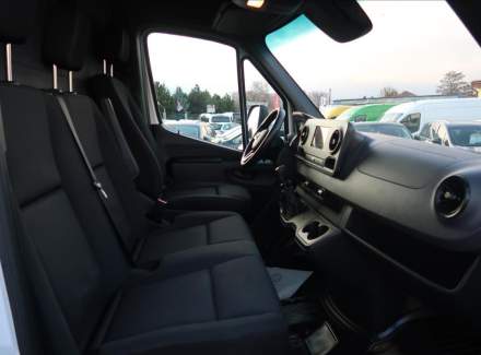 Mercedes-Benz - Sprinter
