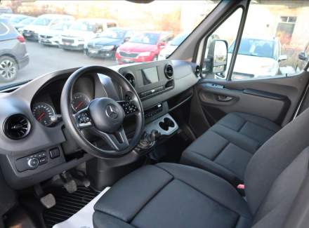 Mercedes-Benz - Sprinter