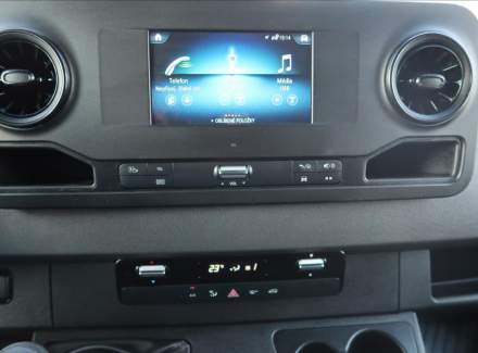Mercedes-Benz - Sprinter