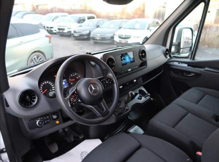 Mercedes-Benz - Sprinter