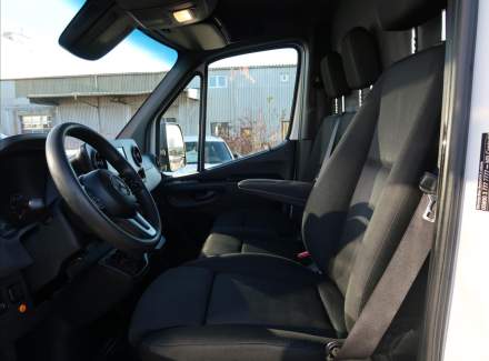 Mercedes-Benz - Sprinter