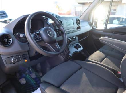 Mercedes-Benz - Sprinter