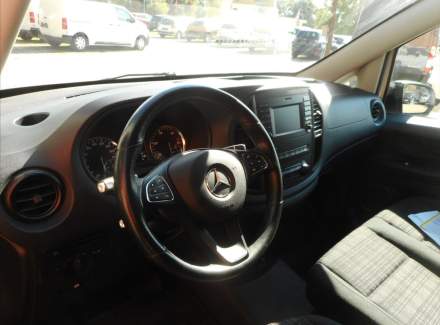 Mercedes-Benz - Vito