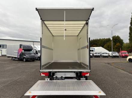 Mercedes-Benz - Sprinter