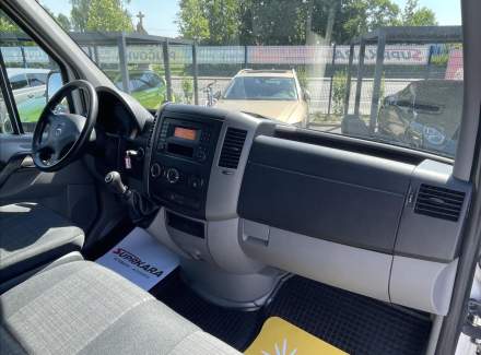 Mercedes-Benz - Sprinter