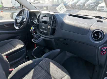 Mercedes-Benz - Vito