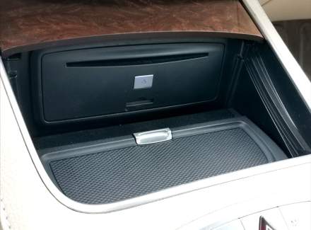 Mercedes-Benz - S-class