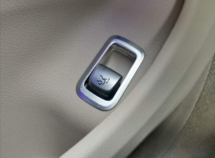 Mercedes-Benz - S-class