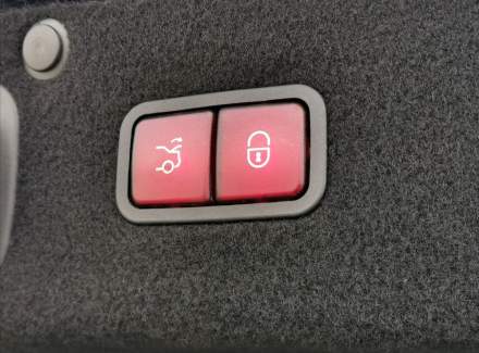 Mercedes-Benz - S-class