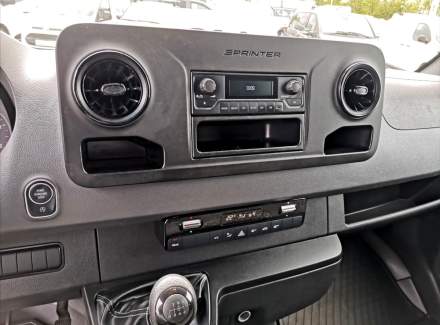 Mercedes-Benz - Sprinter