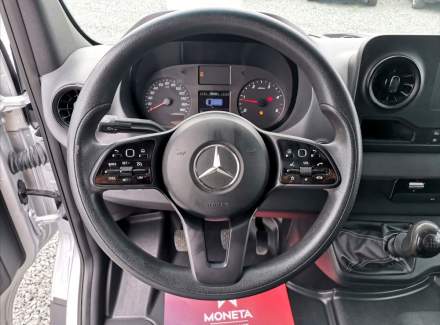 Mercedes-Benz - Sprinter