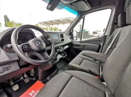 Mercedes-Benz - Sprinter