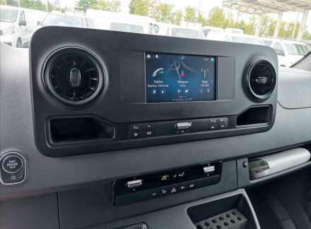 Mercedes-Benz - Sprinter