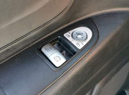 Mercedes-Benz - Vito