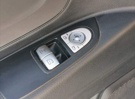 Mercedes-Benz - Vito