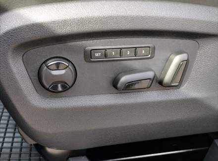 Volkswagen - Multivan