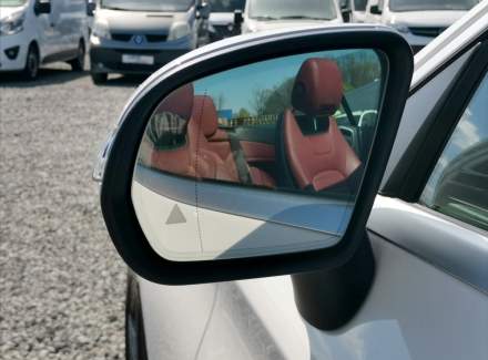 Mercedes-Benz - C-class