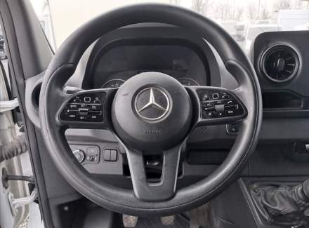 Mercedes-Benz - Sprinter