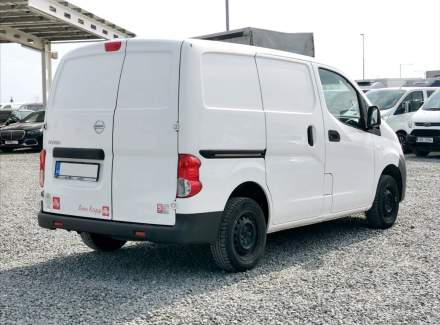 Nissan - NV200