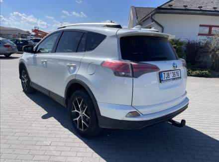 Toyota - RAV 4