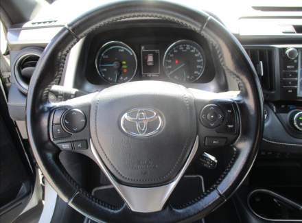 Toyota - RAV 4