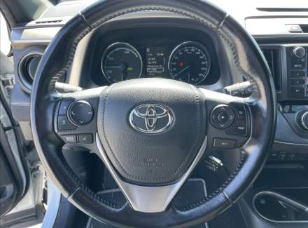 Toyota - RAV 4