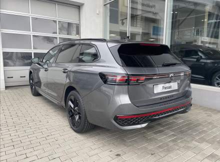 Volkswagen - Passat